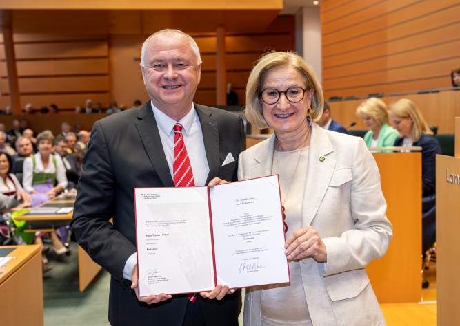 Ehrenzeichen-Überreichung im NÖ Landhaus in St. Pölten