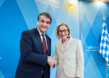 Landeshauptfrau Johanna Mikl-Leitner und  EU-Kommission Exekutiv-Vizepräsident Raffaele Fitto
