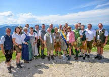 Wunderschönes Wetter lockte zahlreiche Besucherinnen und Besucher auf die Gemeindealpe zum 74. NÖ Almwandertag.