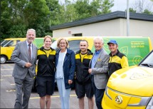 (v.l.n.r.) Bürgermeister Klaus Schneeberger, Anja Hanke, Landeshauptfrau Johanna Mikl-Leitner Mustafa Vural, Generaldirektor Georg Pölzl und Michael Adamec bei der Eröffnung der neuen Postbasis.