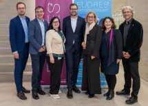 (v.l.n.r.) Michael Kögl, Vizebürgermeister St. Pölten, Johann Haag, Geschäftsführung USTP St. Pölten, Gabriele Permoser, Managing Director von E³UDRES², der stellvertretende Bildungsminister der Tschechischen Republik Jiri Nantl, Landeshauptfrau Johanna Mikl-Leitner, Evelin-Melinda Macho, Referatsleiterin Bundesministerium für Frauen, Wissenschaft und Forschung, und Hannes Raffaseder, Geschäftsführer der USTP und Präsident der E³UDRES²-Allianz.