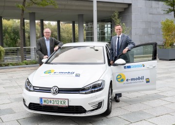 Im Bild von links nach rechts: LH-Stellvertreter Stephan Pernkopf und Wirtschaftslandesrat Jochen Danninger