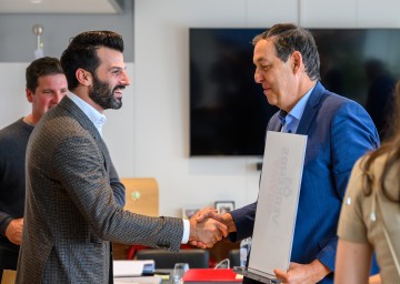 LH-Stellvertreter Udo Landbauer verabschiedet NÖ Straßenbaudirektor Josef Decker in den Ruhestand.