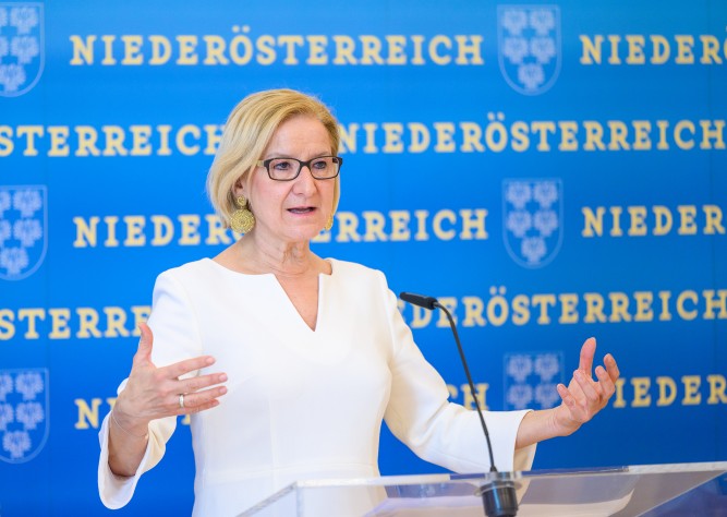 LH Mikl-Leitner zur LH-Konferenz: Erleichterungen für Wirtschaft und Häuslbauer müssen auf den Tisch