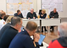 Sitzung des Landesführungsstabes in Tulln mit Landeshauptfrau Johanna Mikl-Leitner, LH-Stellvertreter Stephan Pernkopf und Landesfeuerwehrkommandant Dietmar Fahrafellner.