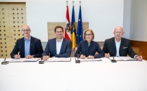 (v.l.n.r.) WKNÖ-Direktor Johannes Schedlbauer, Digitalisierungsstaatssekretär Alexander Pröll, Landeshauptfrau Johanna Mikl-Leitner und Haus der Digitalisierung Geschäftsführer Claus Zeppelzauer.