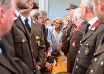 Landeshauptfrau Johanna Mikl-Leitner begrüßte die Feuerwehrleute bei der feierlichen Eröffnung der neuen Einsatzzentrale.