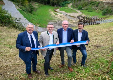 Vizebürgermeister Heinrich Nagl, Landesrat Ludwig Schleritzko, LH-Stellvertreter Stephan Pernkopf und Bürgermeister Gerhard Lentschig.