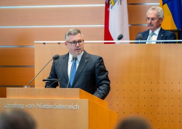 Landesrat Ludwig Schleritzko bei seiner Budgetrede im NÖ Landtag.