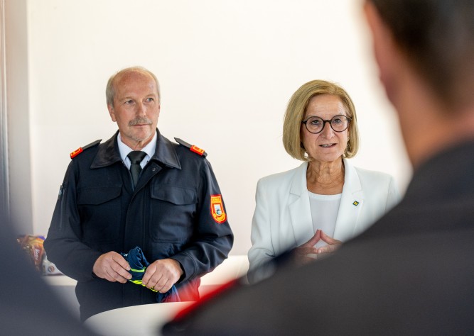 30 Jahre Betriebsfeuerwehr Landhaus: Sicherheit im Regierungsviertel seit drei Jahrzehnten