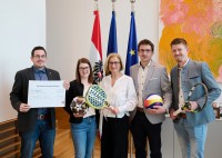 Neues Vereinshaus für den Tennisverein Weistrach: LH Mikl-Leitner sagt finanzielle Unterstützung des Landes zu