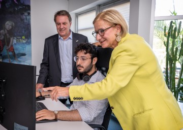 „Unsere Gründerinnen und Gründer sind ein starkes Zeichen für wirtschaftlichen Optimismus“, unterstreichen Landeshauptfrau Johanna Mikl-Leitner und WKNÖ-Präsident Wolfgang Ecker im Zuge Halbjahresbilanz im Gründungsbereich.
