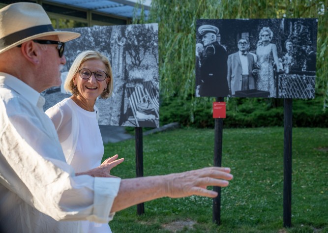 LH Mikl-Leitner besuchte Festival „La Gacilly-Baden Photo“ 2026