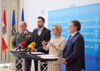 Erstes Forum „Wirtschaft und Sicherheit“ im NÖ Landhaus: Chancen für heimische Betriebe nutzen Erstes Forum „Wirtschaft und Sicherheit“ im NÖ Landhaus: Chancen für heimische Betriebe nutzen