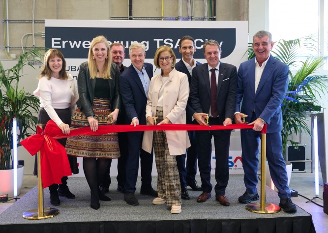 TSA eröffnet neues Stanzzentrum in Wiener Neudorf