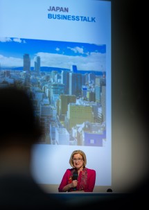 Landeshauptfrau Johanna Mikl-Leitner beim „Japan Business Talk“ im Vorfeld der EXPO 2025 in Osaka.