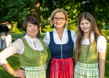 Landeshauptfrau Johanna Mikl-Leitner freut sich auf den 16. Dirndlgwandsonntag in Niederösterreich am Sonntag, 8. September.