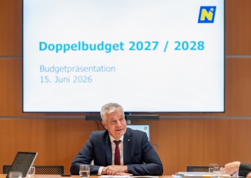 Eckdaten zum Doppelbudget 2027/2028: Finanzlandesrat Anton Kasser informierte