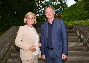 Landeshauptfrau Johanna Mikl-Leitner und Michael Duscher, Geschäftsführer NÖ Werbung.