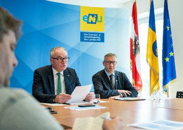 LH-Stellvertreter Stephan Pernkopf (links) und Geschäftsführer Herbert Greisberger sprachen über die Energiewende in Niederösterreich.