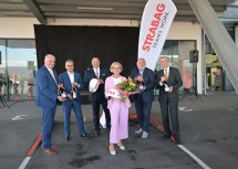 Landeshauptfrau Johanna Mikl-Leitner (mitte) mit Landeshauptfrau-Stellvertreter Franz Schnabl (von links), Strabag-Vorstandsmitglied Reinhard Kerschner, Bürgermeister Alois Schroll, Strabag-Aufsichtsratsvorsitzendem Alfred Gusenbauer und Strabag-Vorstandsvorsitzendem Thomas Birtel.