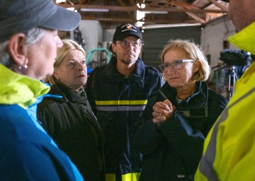 Landeshauptfrau Johanna Mikl-Leitner, Bürgermeister Bernhard Heinl und Verteidigungsministerin Klaudia Tanner in Rust.